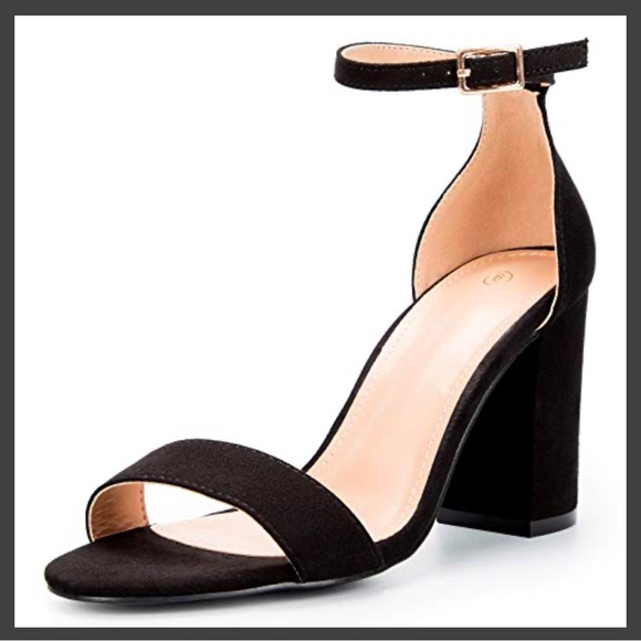 Black Heels with Block Heel and Minimalist Design - Picture 1 of 3